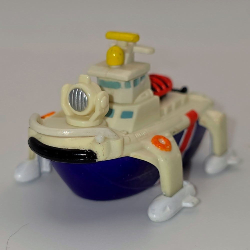 Galoob Micro Machines Toy Small Blue White Fair 1997 Exploration Sea Lifeboat